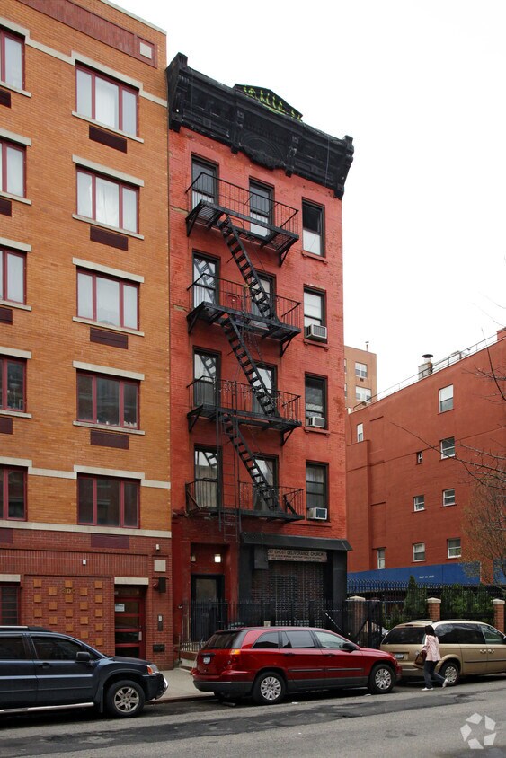 Primary Photo - 298 E 3rd St