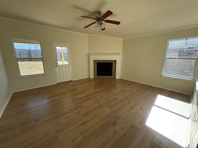 Foto del edificio - 6206 Taree Loop