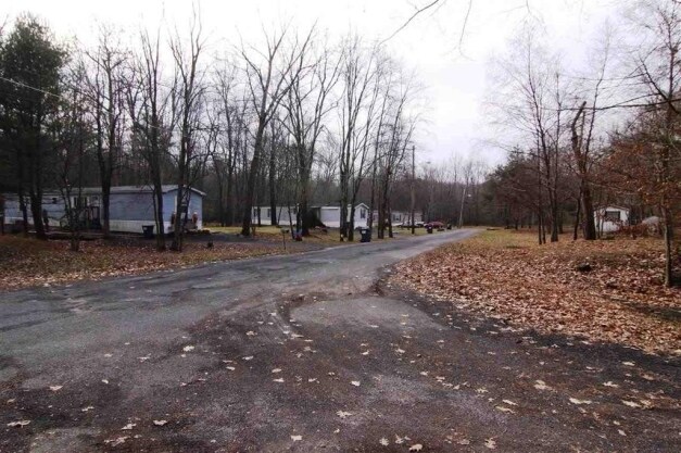 Building Photo - 130 Timberwall Rd