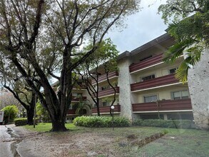 Building Photo - 1205 Mariposa Ave