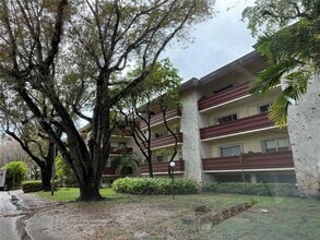 Building Photo - 1205 Mariposa Ave