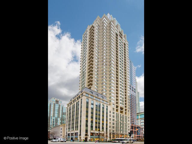 Foto principal - 118 E Erie St