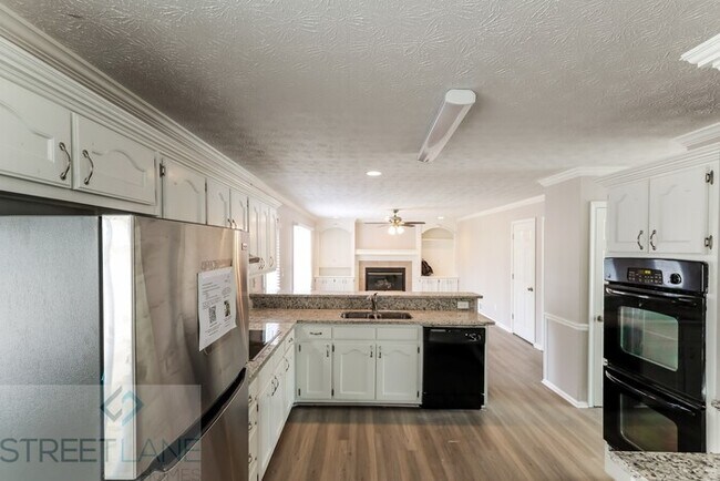 Building Photo - 2661 Rock Point Ln