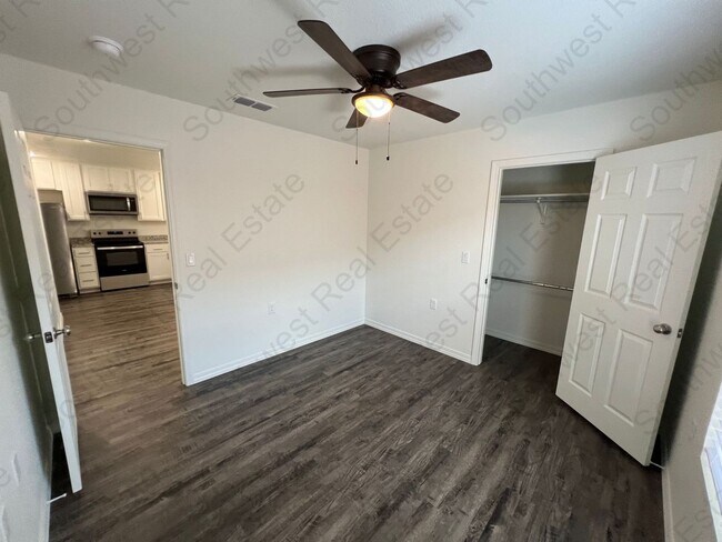 Foto del edificio - 2125 Bobwhite Ct