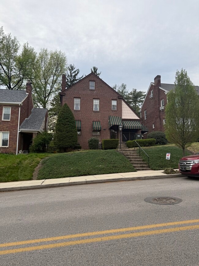 Building Photo - 741 Florida Ave