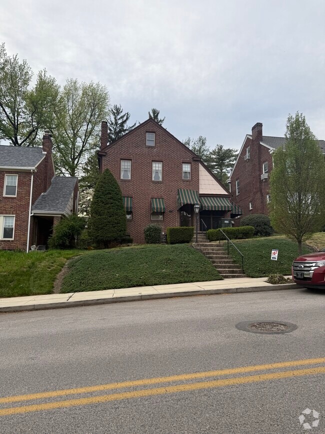 Building Photo - 741 Florida Ave