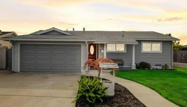 Building Photo - 2090 Blackwood Dr
