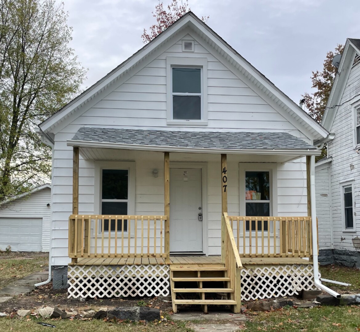 407 W 23rd St Lorain, OH 44052 – photo 1