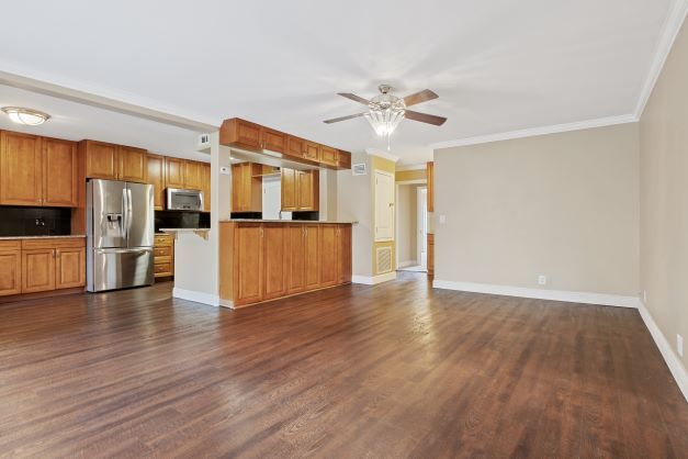 Foto del edificio - 262 Crown Oaks Way