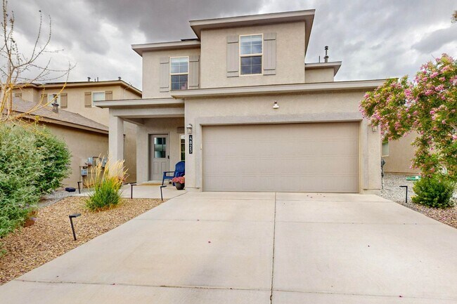 Foto del edificio - For Rent | Unfurnished Home | 4 Bed / 2.5 Bath | 2 Car Garage | 2-Story | Rio Rancho | Solar