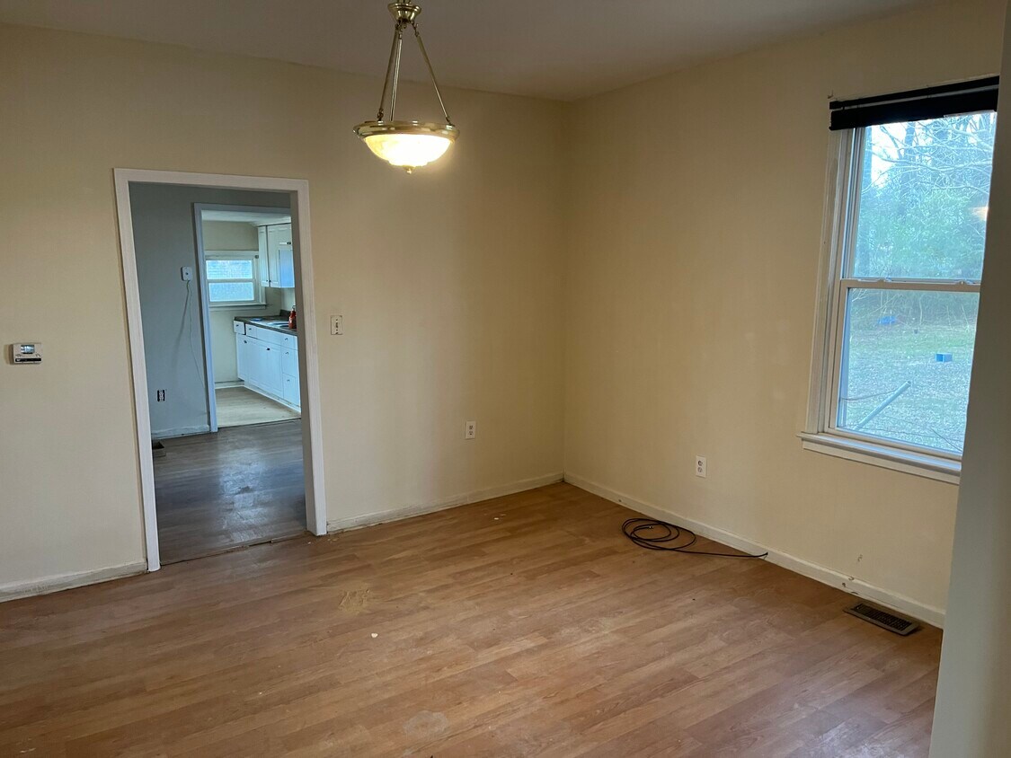 Primary Photo - 208 Bryan St