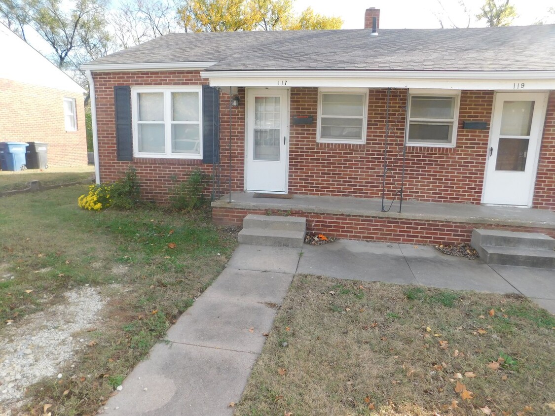 Primary Photo - 1 Bed 1 Bath Duplex w/ Washer Dryer Hookups