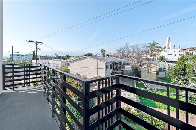 Photo - 4019 1/2 Mont Clair St- Apartment