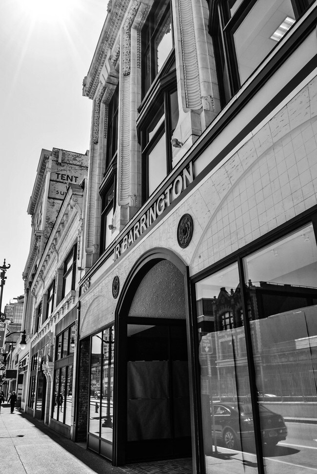 Foto del edificio - JR Barrington Building