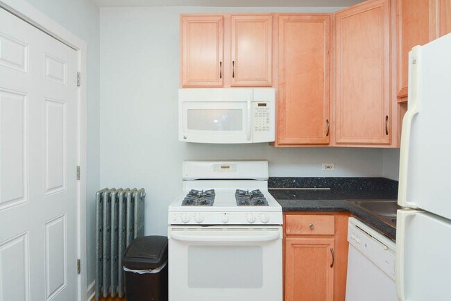 Foto del edificio - 2922 N Sacramento Ave