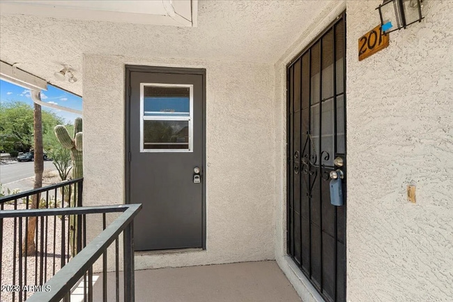 Foto del edificio - 16720 E Westby Dr