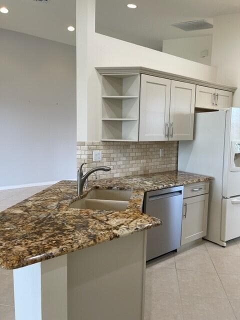 Building Photo - 309 Shoreline Cir