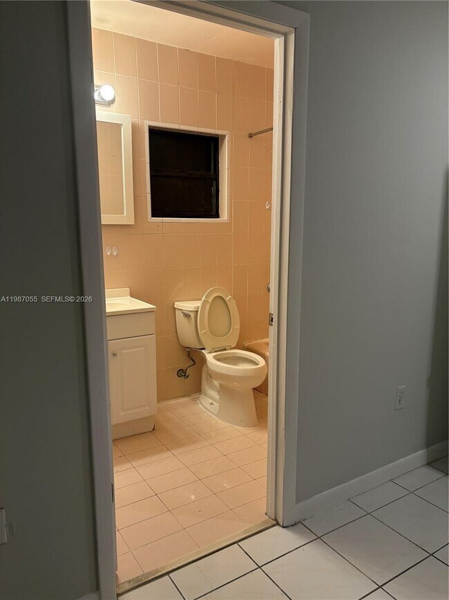 Foto del edificio - 4051 NW 5th St