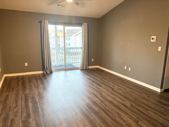 Building Photo - 3786 Hitchcock Way