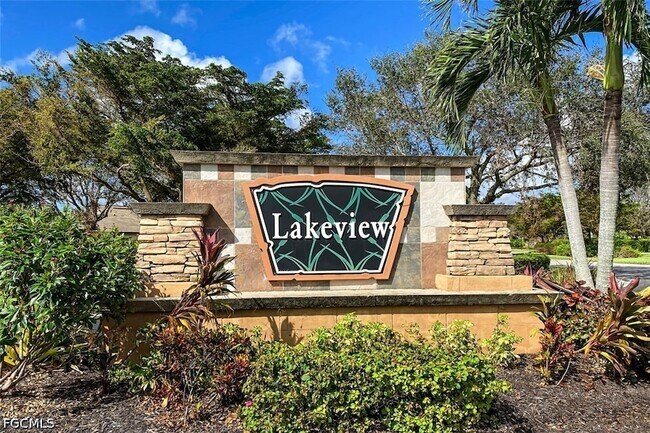 Foto del edificio - 3460 Lakeview Isle Ct