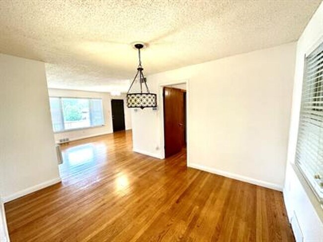 Foto del edificio - 1628 NW 25th St