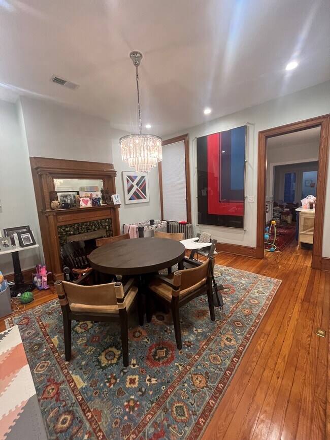 Foto del edificio - 811 F St NE