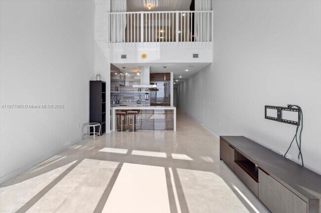 Building Photo - 1100 Biscayne Blvd