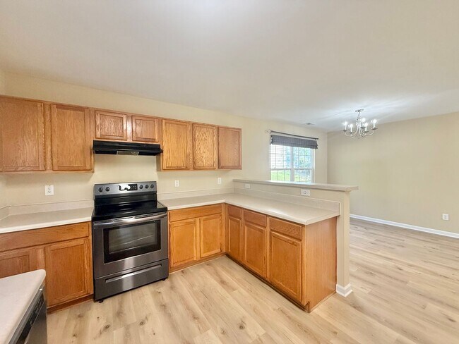 Building Photo - 3932 Laurel Glen Dr