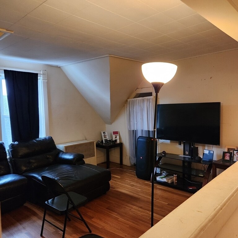 Foto principal - 213 Lincoln St