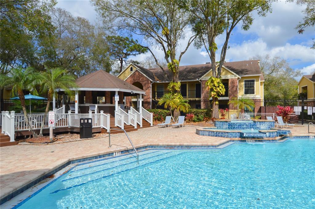 Foto principal - 8643 Mallard Reserve Dr