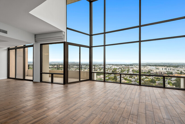 Building Photo - 4337 Marina City Dr