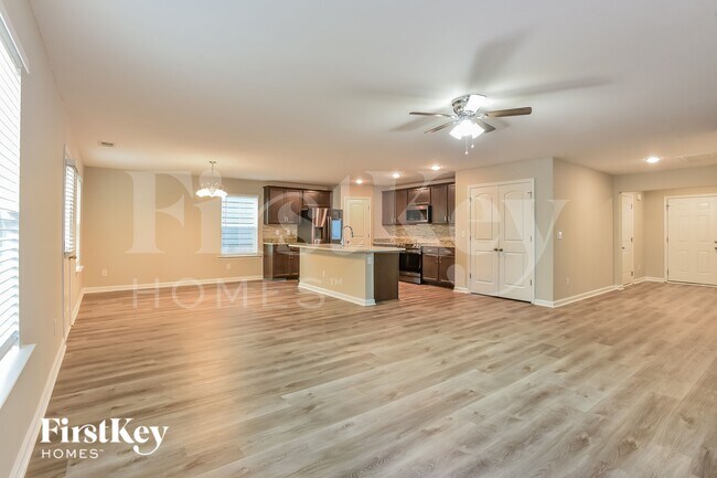 Building Photo - 304 Sportsman Dr