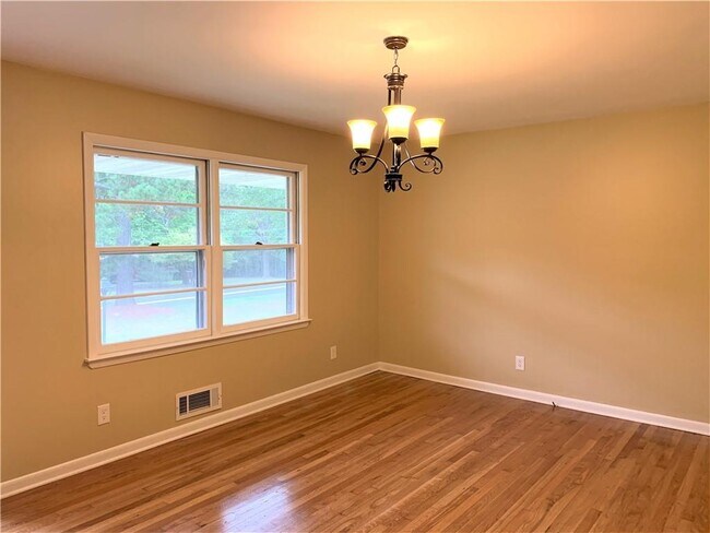 Building Photo - 3460 Estes Dr