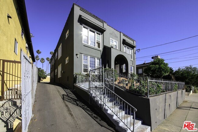 Foto del edificio - 134 S Mountain View Ave