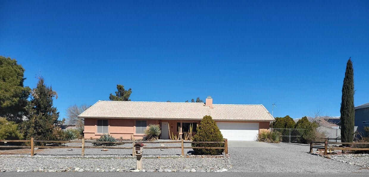 5820 Mary Lou St, Pahrump, NV 89061 House Rental in Pahrump, NV