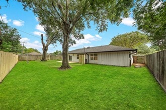 Building Photo - 5123 Willowbend Blvd