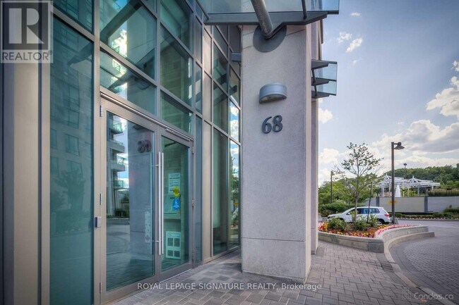 Building Photo - 68 Grangeway Ave