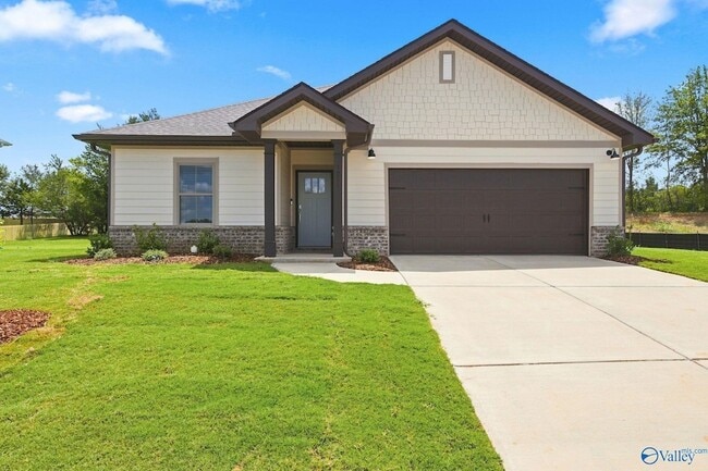 Building Photo - 7211 Holly Creek Dr SE