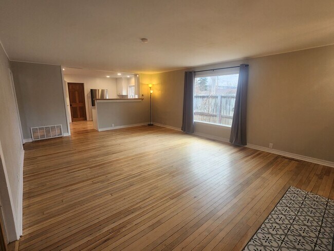 Foto del edificio - ~Applications Pending~ West Rapid 2 Bedroom, 1 Bath Home for Rent