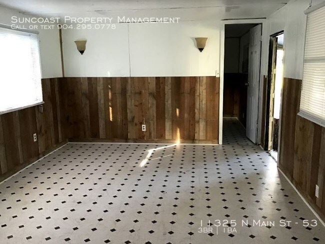 Building Photo - Cute Move in Ready Home