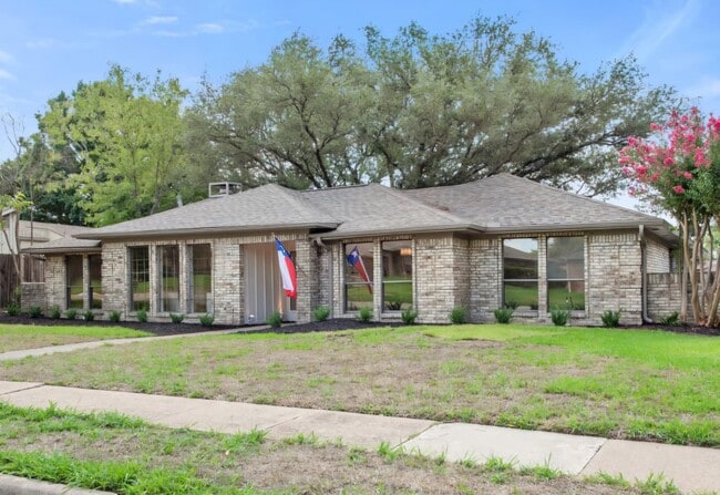Building Photo - 3912 Saddlehead Dr
