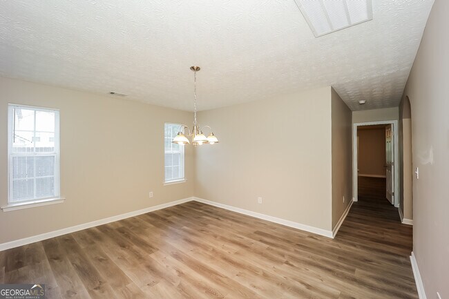 Foto del edificio - 8227 Milam Loop