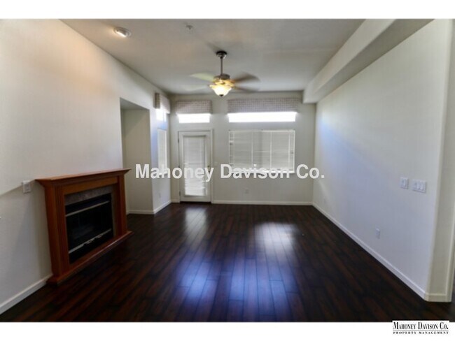 Building Photo - 1441 Woodside Cir
