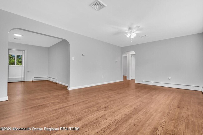 Foto del edificio - 526 E Woodland Ave