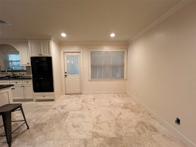 Foto del edificio - 1014 Roxella St