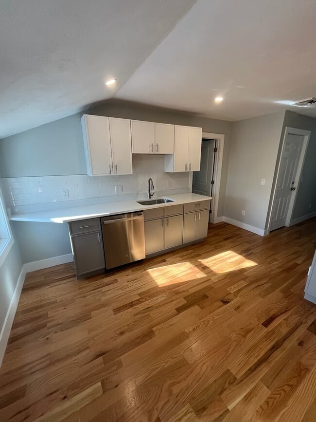 Foto del edificio - 33 Richards St