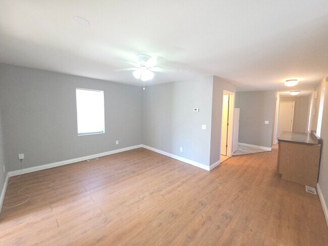 Building Photo - Single Family House with finished basement, garage, and backyard!