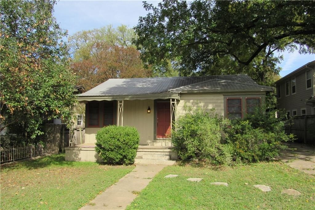 Primary Photo - 1802 Northwood Rd