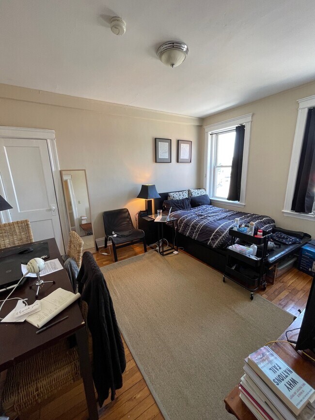 Foto del edificio - 1151 Commonwealth Ave