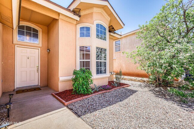 Building Photo - 12748 Tierra Pueblo Dr